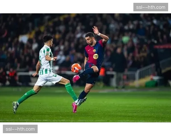 西甲第30轮赛果:皇马、巴萨双双取胜,维持积分榜前二。 西甲第30轮赛果:皇马、巴萨双双取胜,维持积分榜前二。